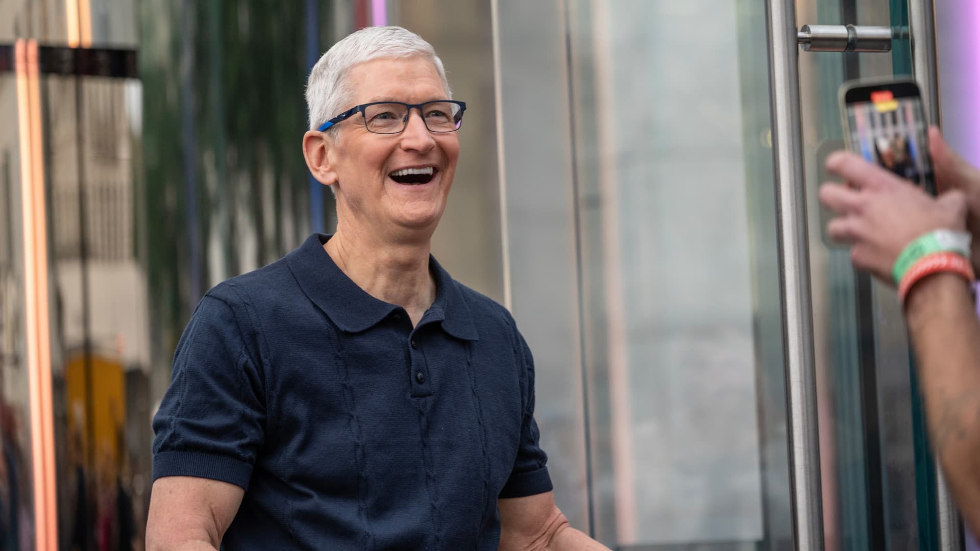 108037283-1726852683931-gettyimages-2172374131-APPLE_FIFTH_AVE.jpeg